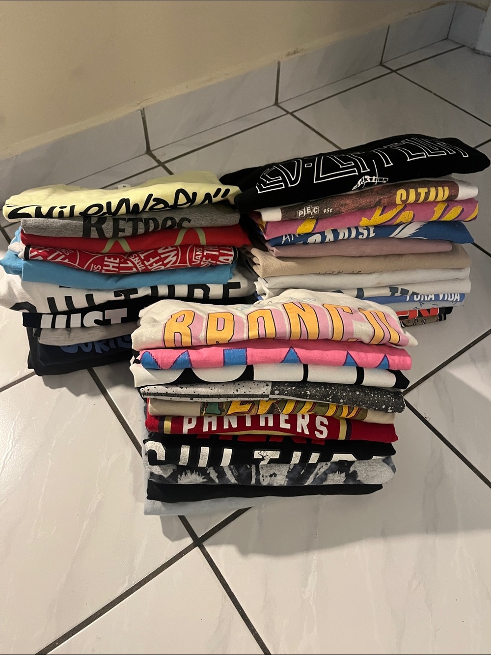 Bundle of 25 Graphic Tees